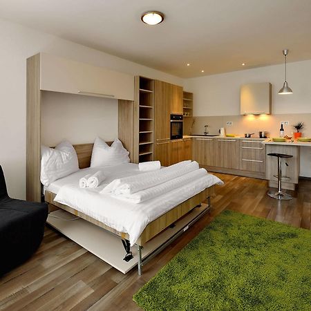 Ambiente Serviced Apartments - Dunajska Bratislava Ngoại thất bức ảnh