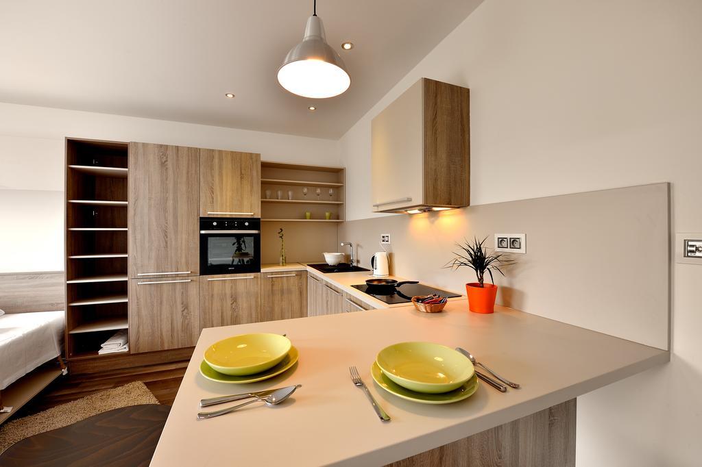 Ambiente Serviced Apartments - Dunajska Bratislava Ngoại thất bức ảnh