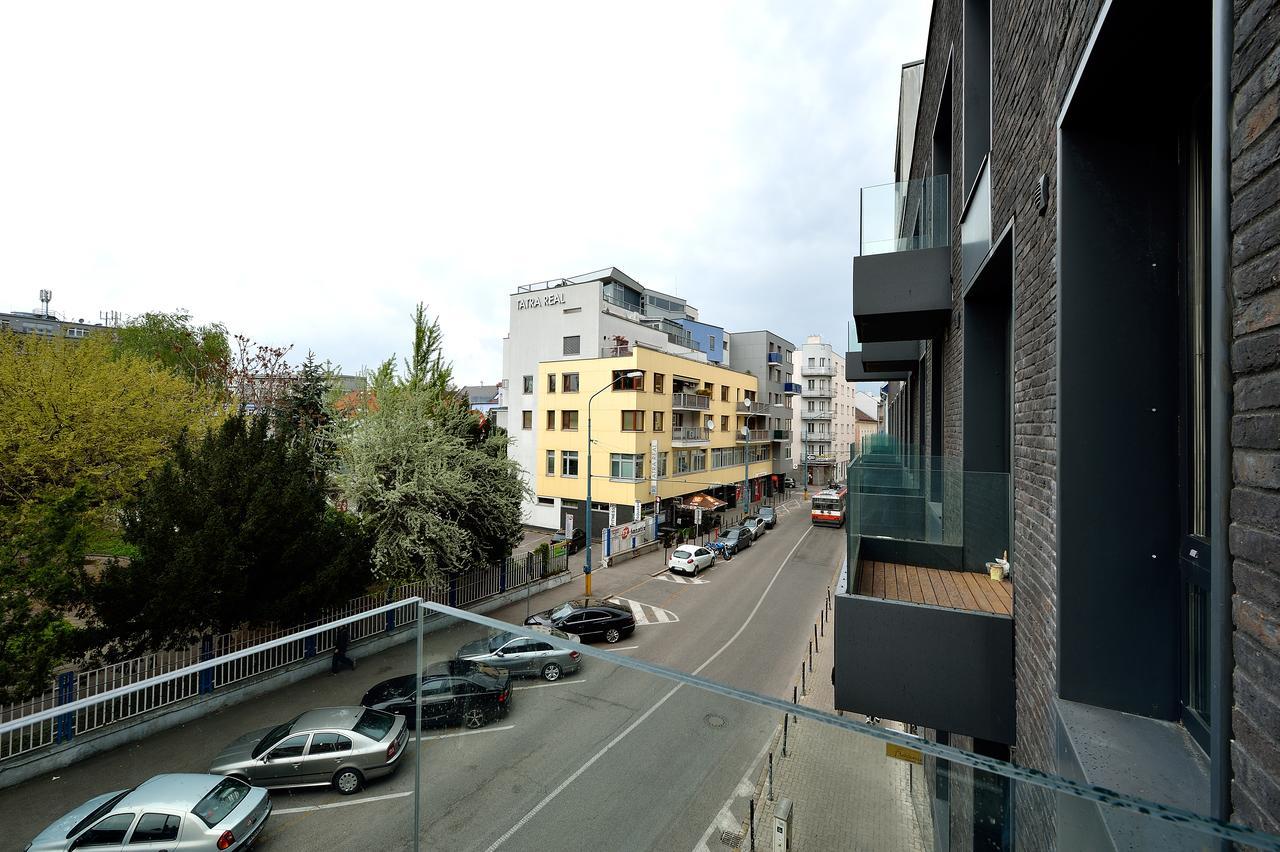 Ambiente Serviced Apartments - Dunajska Bratislava Ngoại thất bức ảnh