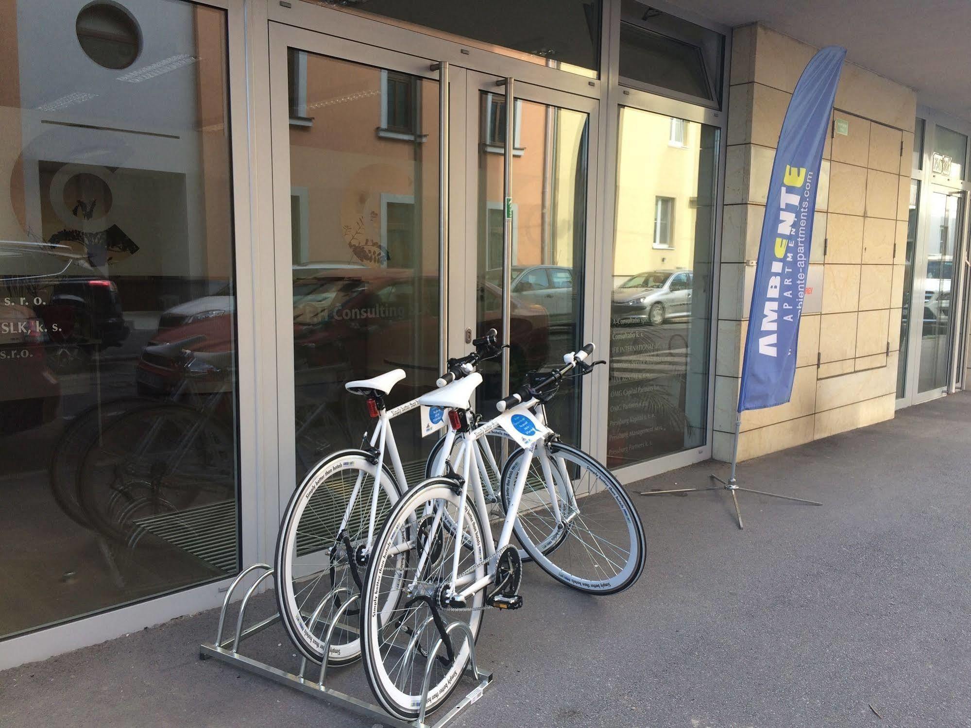 Ambiente Serviced Apartments - Dunajska Bratislava Ngoại thất bức ảnh