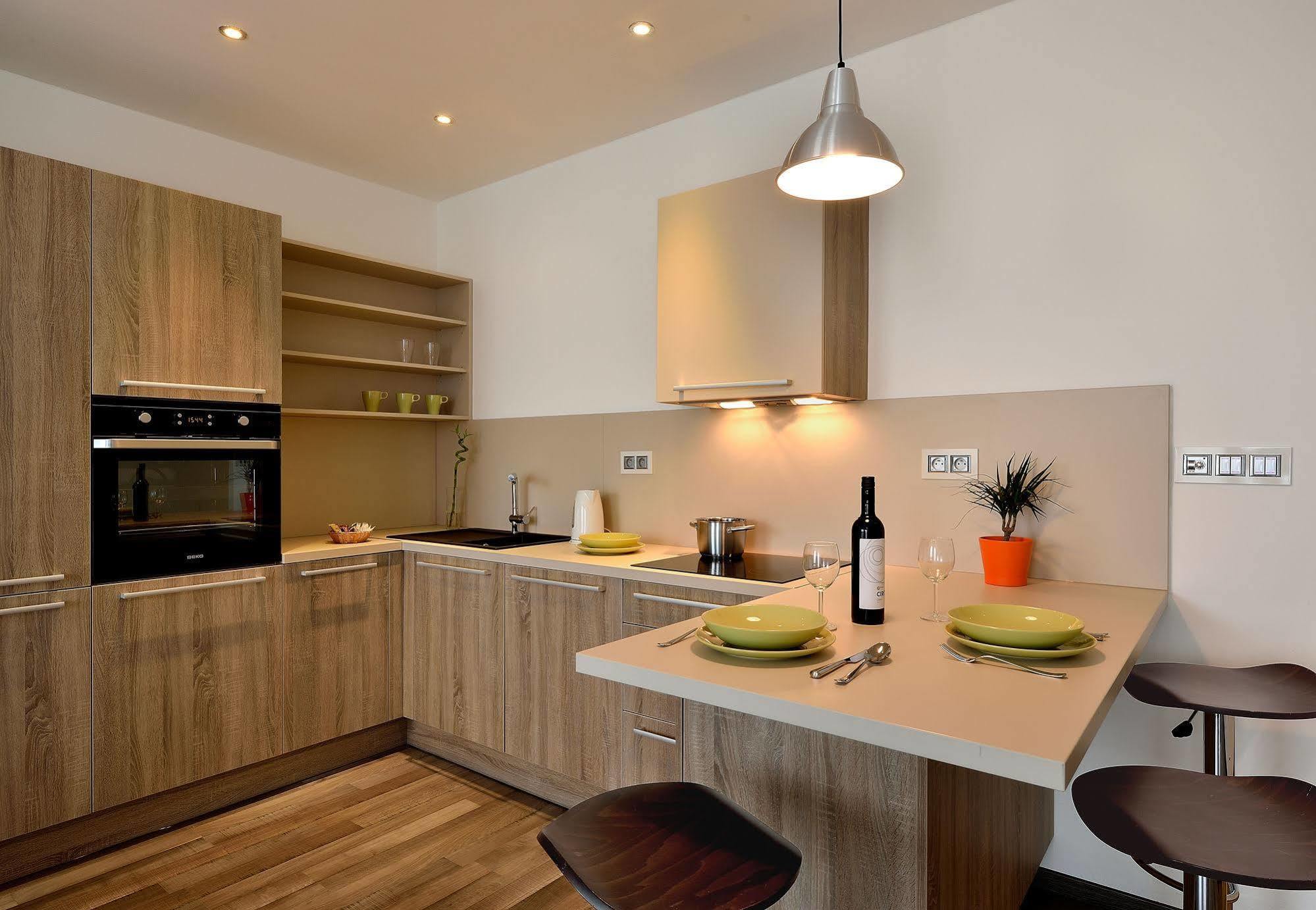 Ambiente Serviced Apartments - Dunajska Bratislava Ngoại thất bức ảnh