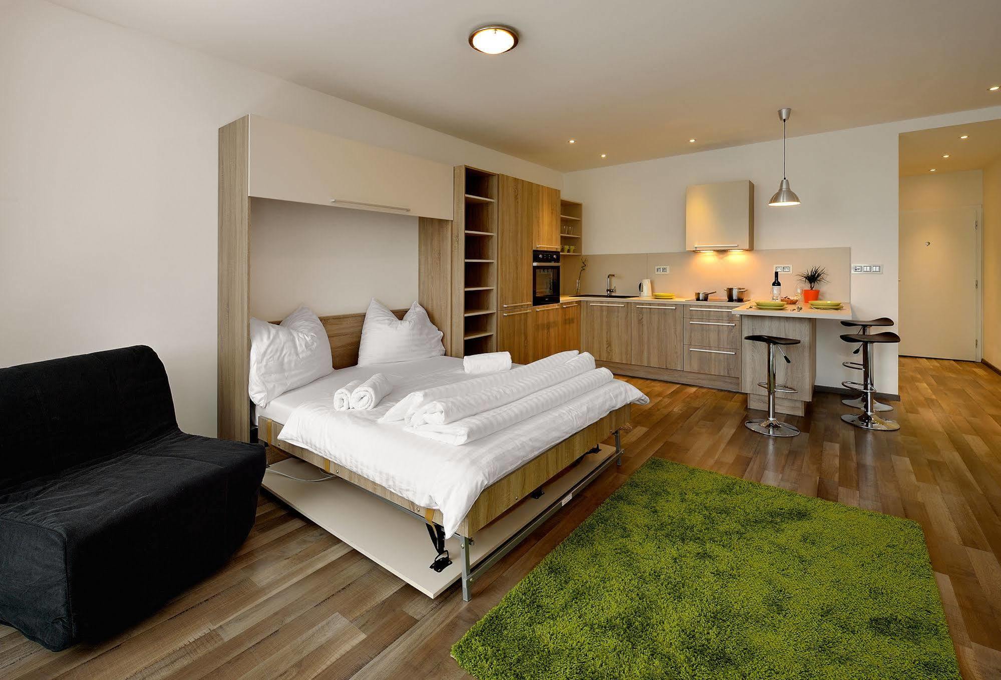 Ambiente Serviced Apartments - Dunajska Bratislava Ngoại thất bức ảnh