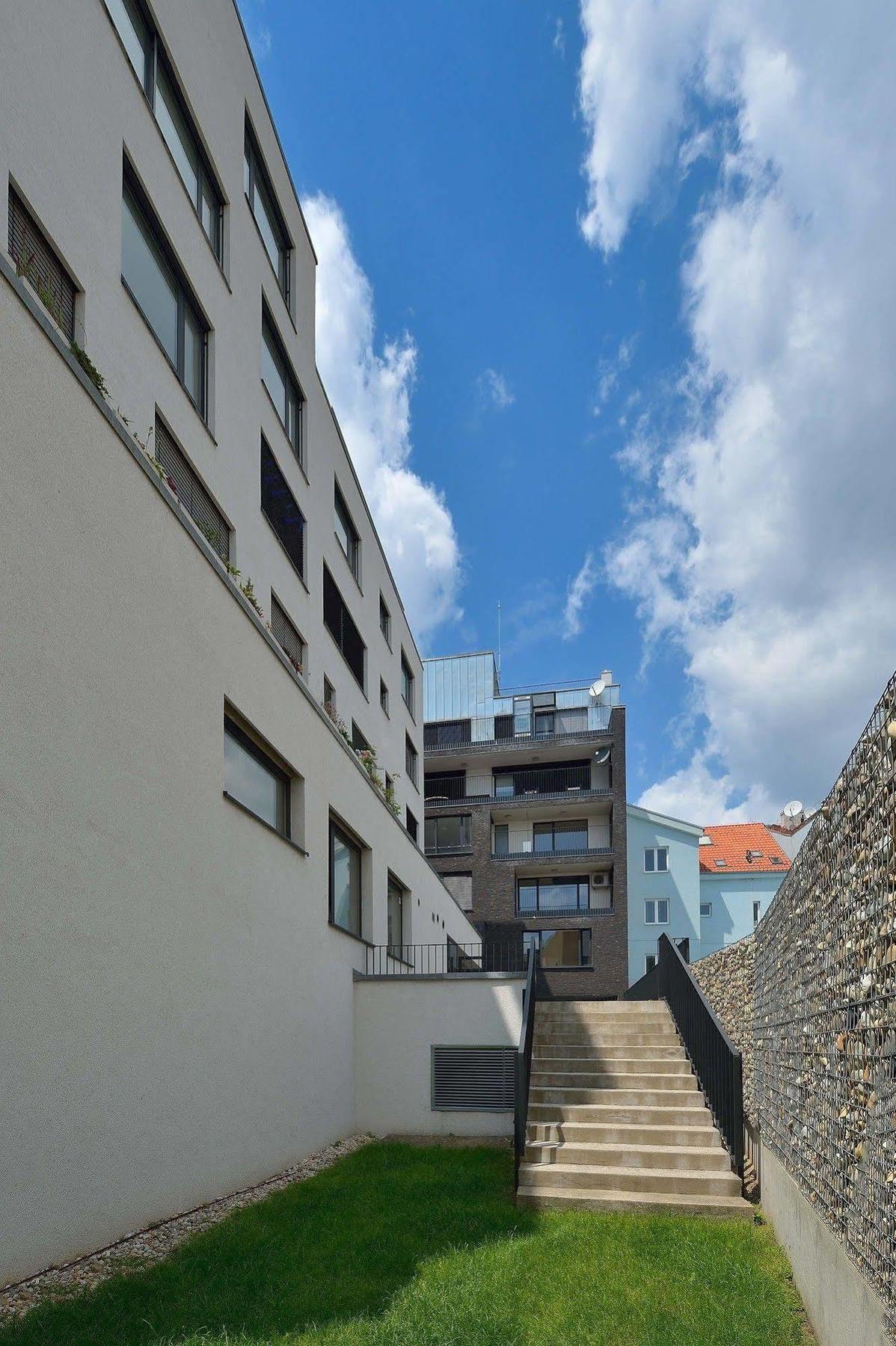 Ambiente Serviced Apartments - Dunajska Bratislava Ngoại thất bức ảnh